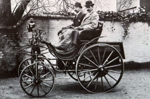 horseless-carriage2